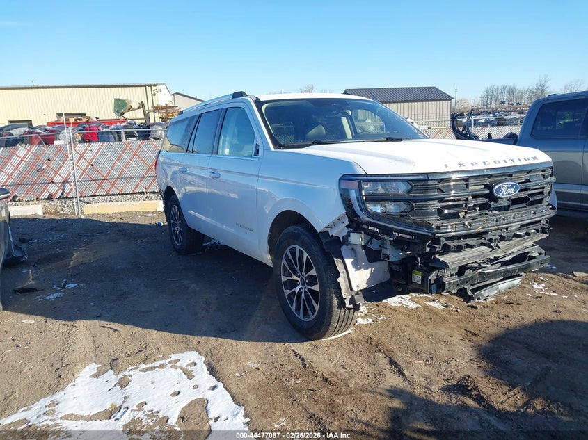 2025 Ford Expedition VIN 1FMJK1M83SEA28011 IAAI salvage auction — FRONT & REAR, Other, sold $13,300 on 2026-07-30 (photo 1)