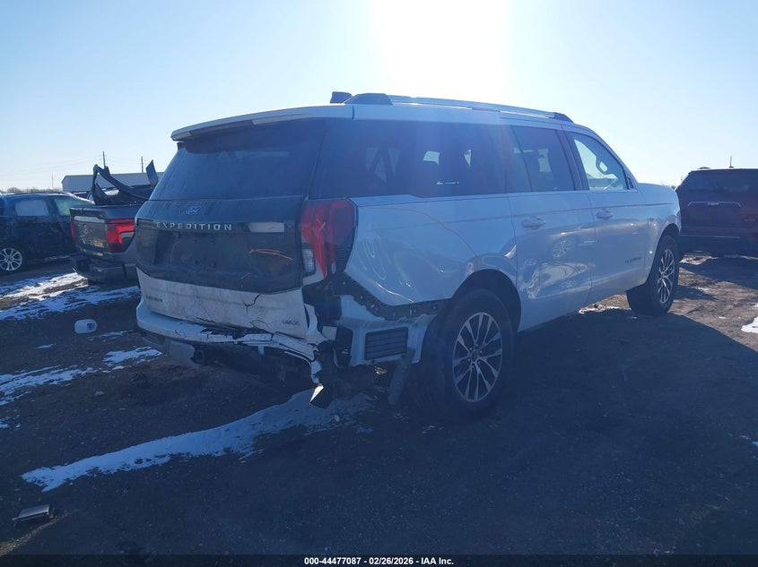 2025 Ford Expedition VIN 1FMJK1M83SEA28011 IAAI salvage auction — FRONT & REAR, Other, sold $13,300 on 2026-07-30 (photo 4)