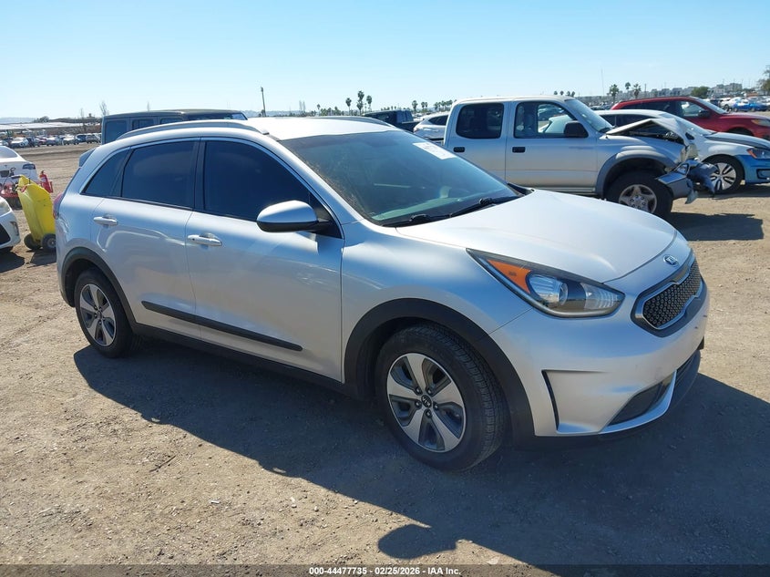 2019 Kia Niro VIN KNDCB3LC8K5345698 IAAI salvage auction — LEFT SIDE, Salvage (California), sold $2,550 on 2026-07-06 (photo 1)
