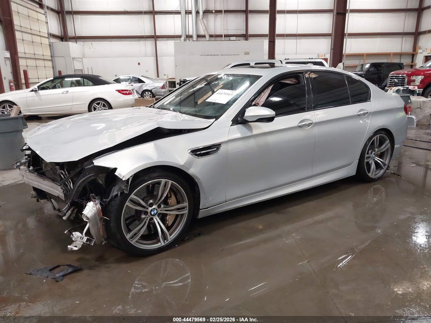 2014 BMW M5 VIN WBSFV9C51ED593223 IAAI salvage auction — FRONT END, Salvage Title, sold $5,700 on 2026-07-31 (photo 2)