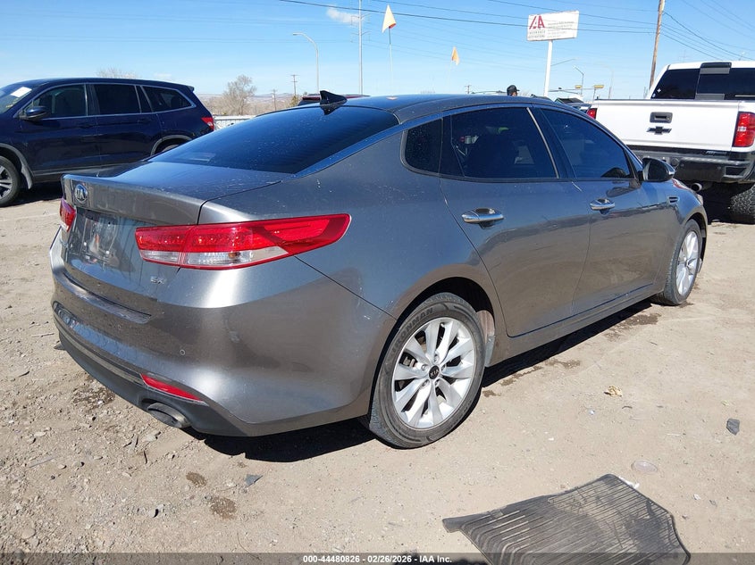 2017 Kia Optima VIN 5XXGU4L36HG168798 IAAI salvage auction — LEFT FRONT, Salvage Title, sold $1,850 on 2026-07-06 (photo 4)