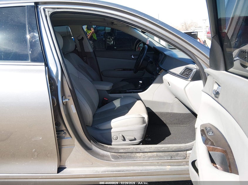 2017 Kia Optima VIN 5XXGU4L36HG168798 IAAI salvage auction — LEFT FRONT, Salvage Title, sold $1,850 on 2026-07-06 (photo 5)