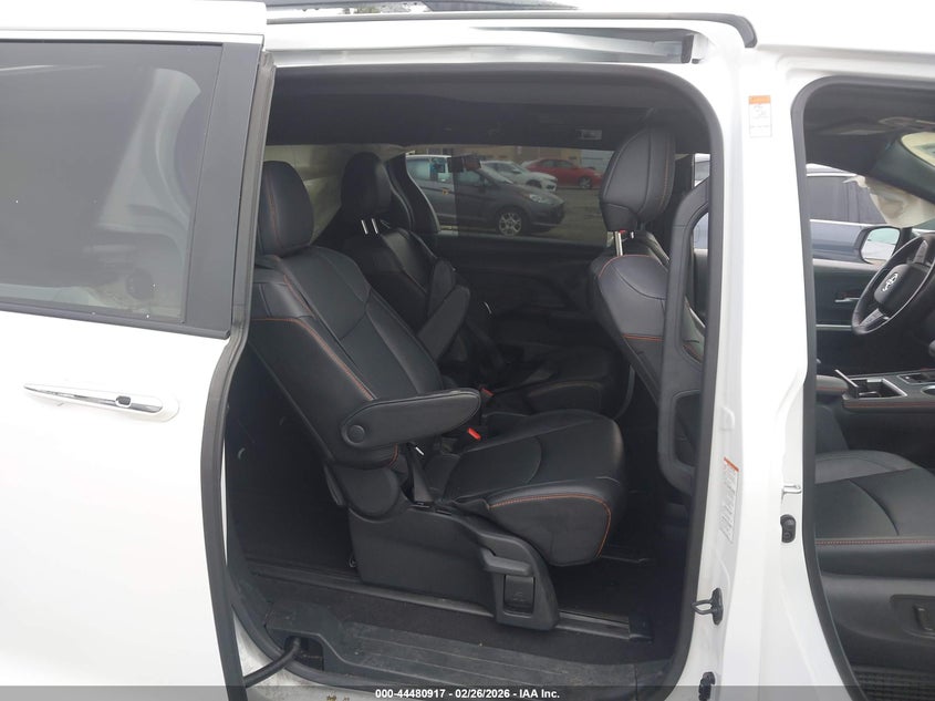 2024 Toyota Sienna VIN 5TDDSKFC8RS116811 IAAI salvage auction — LEFT SIDE, Salvage (California), sold $25,700 on 2026-07-13 (photo 8)