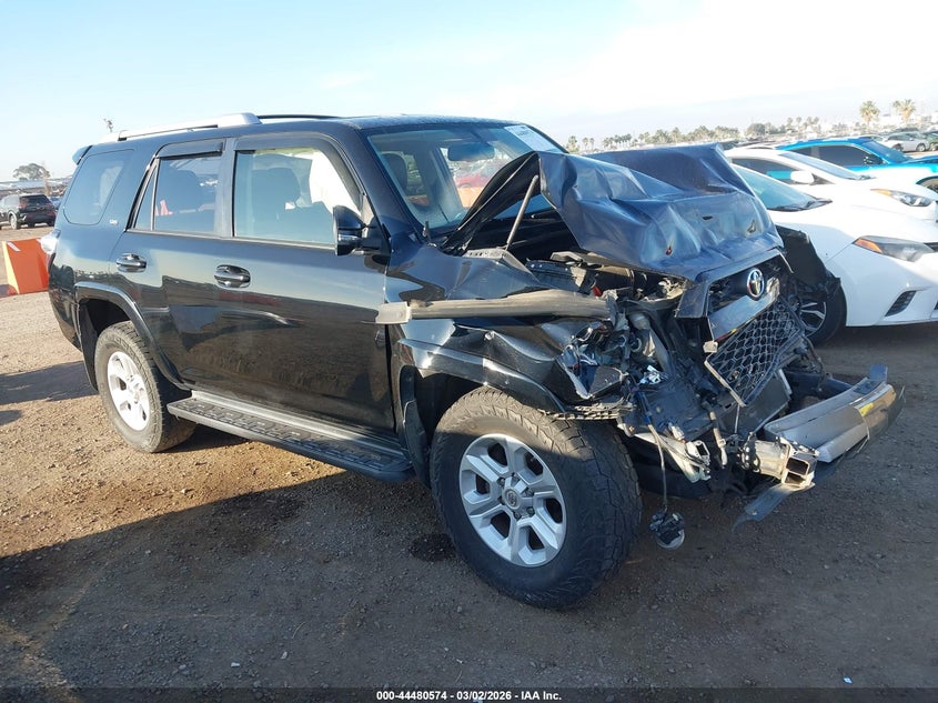 2016 Toyota 4runner VIN JTEBU5JR8G5322742 IAAI salvage auction — FRONT END, Salvage Title, sold $4,300 on 2026-07-26 (photo 1)