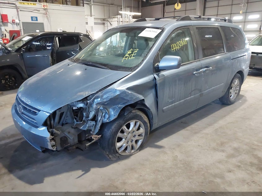 2007 Kia SEDONA VIN KNDMB233776170490 IAAI salvage auction — LEFT FRONT, Clear (Indiana), sold $750 on 2026-07-22 (photo 2)