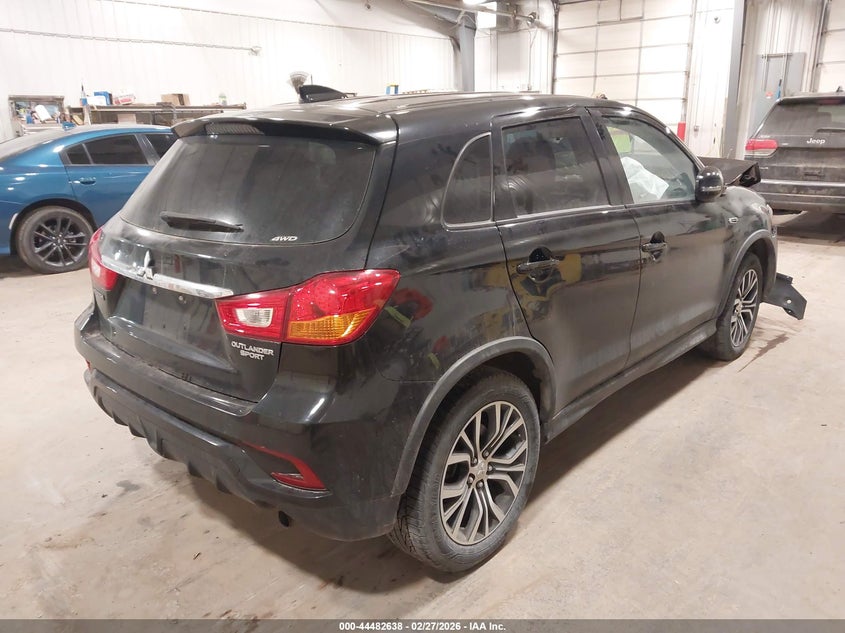 2019 Mitsubishi Outlander VIN JA4AR3AU2KU032077 IAAI salvage auction — FRONT END, Salvage (Minnesota), sold $925 on 2026-07-07 (photo 4)
