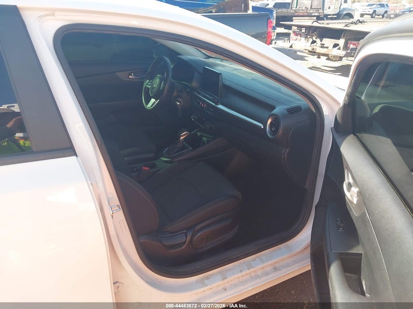 2019 Kia Forte VIN 3KPF24AD4KE125784 IAAI salvage auction — FRONT END, Clear (Oklahoma), sold $2,150 on 2026-07-21 (photo 5)