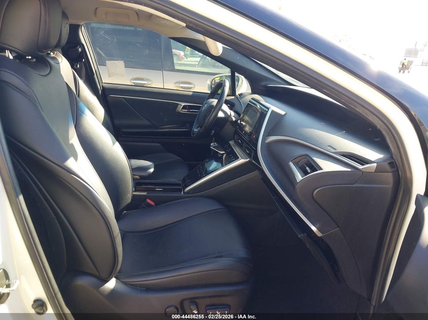 2017 Toyota Mirai VIN JTDBVRBD8HA001692 IAAI salvage auction — FRONT END, Salvage (California), sold $200 on 2026-07-29 (photo 5)