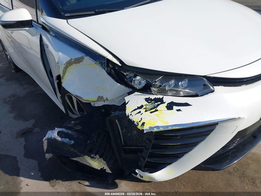 2017 Toyota Mirai VIN JTDBVRBD8HA001692 IAAI salvage auction — FRONT END, Salvage (California), sold $200 on 2026-07-29 (photo 6)