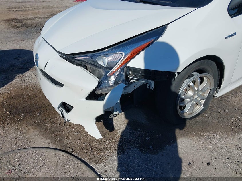 2016 Toyota Prius VIN JTDKARFU0G3001419 IAAI salvage auction — LEFT FRONT, Clear (Wisconsin), sold $9,600 on 2026-08-05 (photo 6)