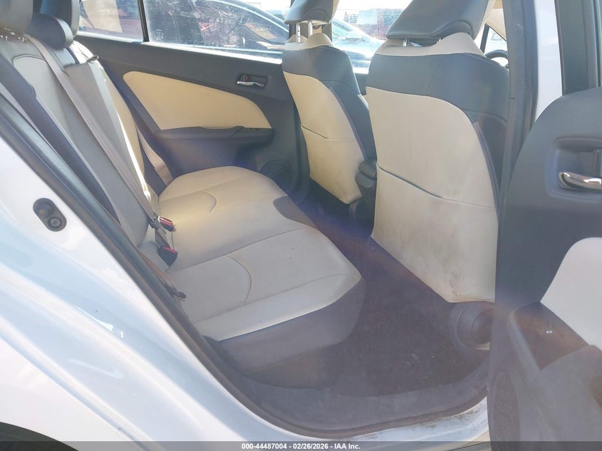 2016 Toyota Prius VIN JTDKARFU0G3001419 IAAI salvage auction — LEFT FRONT, Clear (Wisconsin), sold $9,600 on 2026-08-05 (photo 8)