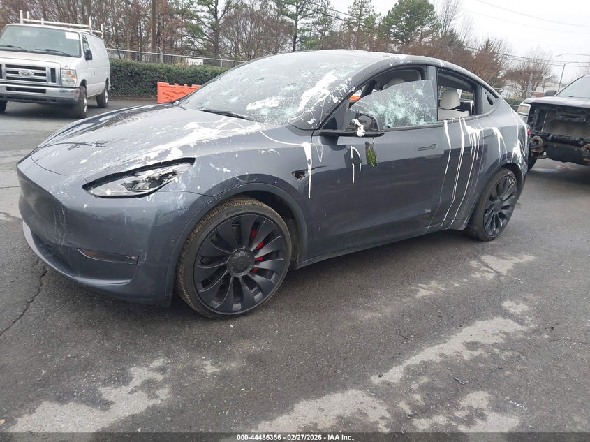 2022 Tesla Model y VIN 7SAYGDEF1NF442025 IAAI salvage auction — VANDALISM, Salvage Title, sold $7,825 on 2026-07-09 (photo 2)