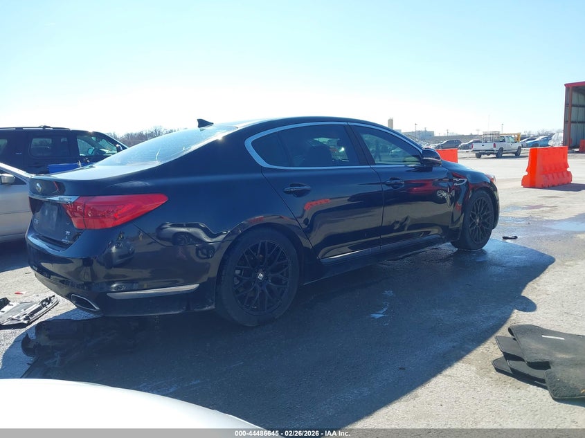 2015 Kia K900 VIN KNALU4D4XF6024511 IAAI salvage auction — RIGHT FRONT, Salvage Title, sold $1,650 on 2026-07-14 (photo 4)