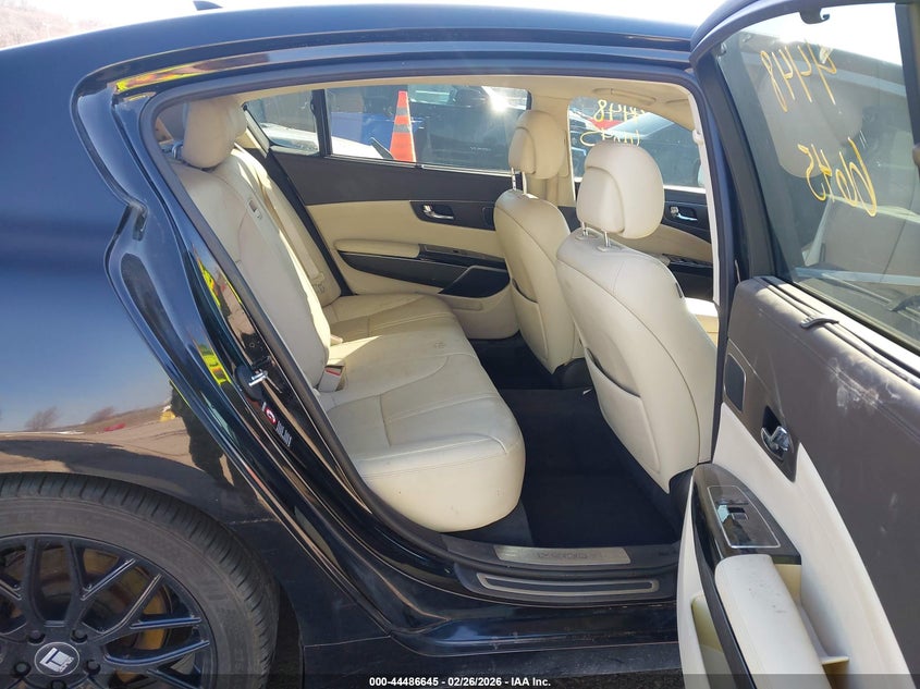 2015 Kia K900 VIN KNALU4D4XF6024511 IAAI salvage auction — RIGHT FRONT, Salvage Title, sold $1,650 on 2026-07-14 (photo 8)