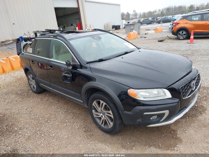 2015 Volvo Xc70 VIN YV440MBK0F1204787 IAAI salvage auction — ROLLOVER, Junking Certificate (Mississippi), sold $750 on 2026-07-31 (photo 1)
