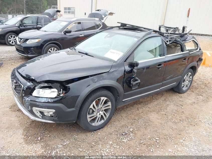 2015 Volvo Xc70 VIN YV440MBK0F1204787 IAAI salvage auction — ROLLOVER, Junking Certificate (Mississippi), sold $750 on 2026-07-31 (photo 2)