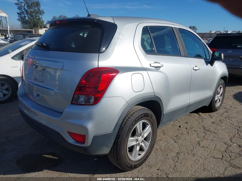 2020 Chevrolet Trax VIN KL7CJKSB3LB039160 IAAI salvage auction — FRONT END, Salvage Title, sold $1,700 on 2026-07-22 (photo 4)