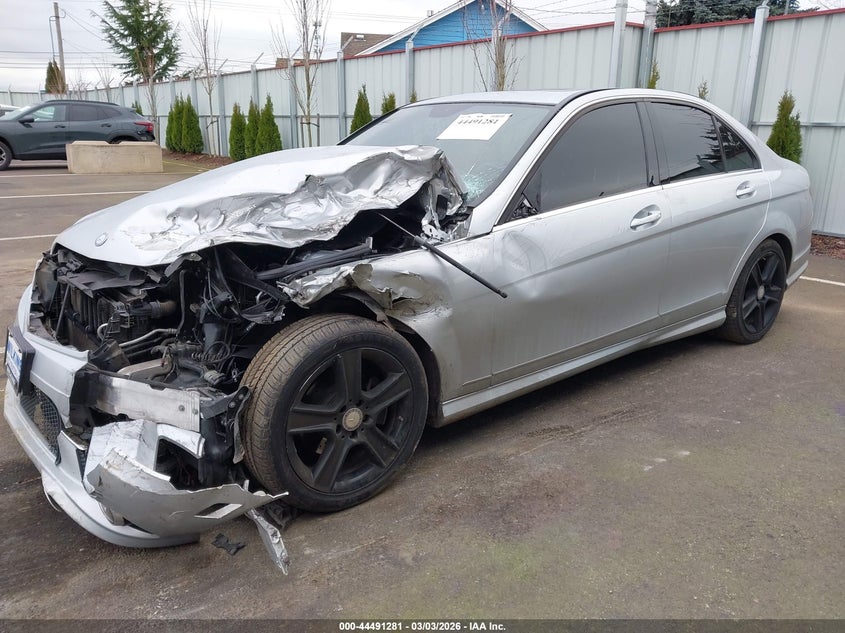 2010 Mercedes-benz C-klasse VIN WDDGF8BB0AR100077 IAAI salvage auction — FRONT END, Salvage (Oregon), sold $475 on 2026-08-18 (photo 2)