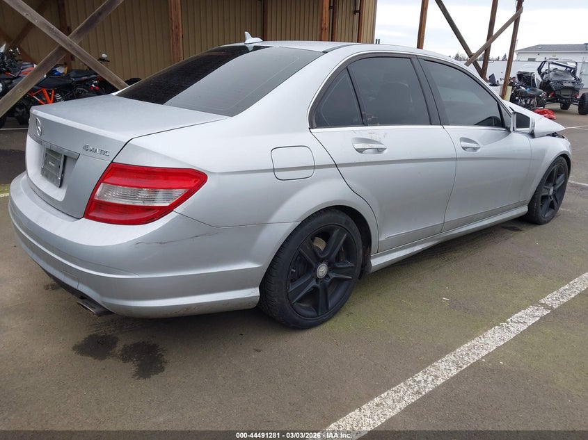 2010 Mercedes-benz C-klasse VIN WDDGF8BB0AR100077 IAAI salvage auction — FRONT END, Salvage (Oregon), sold $475 on 2026-08-18 (photo 4)
