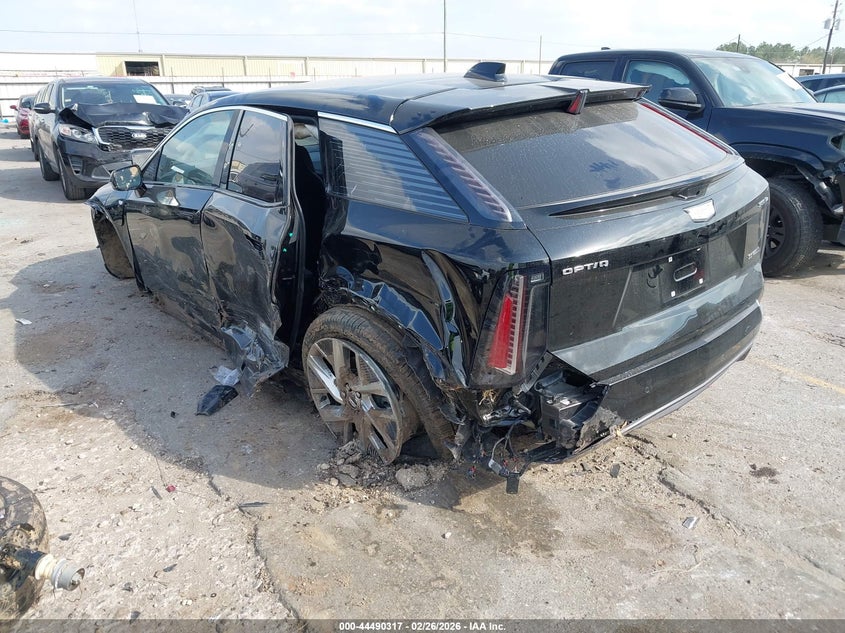 2025 Cadillac Optiq VIN 3GYK3BMR7SS262110 IAAI salvage auction — LEFT SIDE, Salvage Title, sold $9,150 on 2026-08-27 (photo 3)