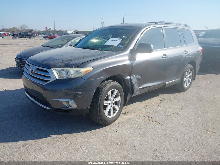 2012 Toyota Highlander VIN 5TDZK3EH8CS077704 IAAI salvage auction — LEFT SIDE, Salvage Title, sold $1,550 on 2026-07-09 (photo 2)