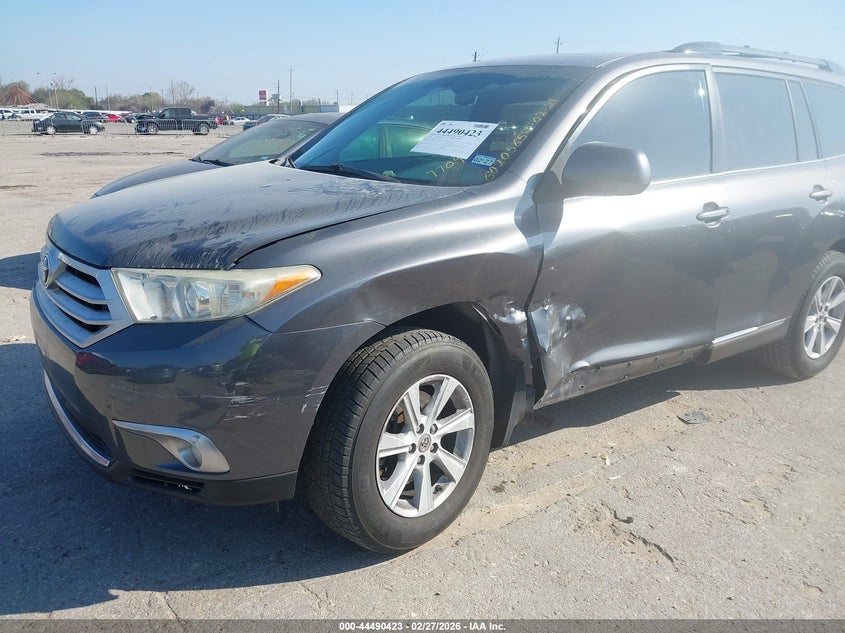 2012 Toyota Highlander VIN 5TDZK3EH8CS077704 IAAI salvage auction — LEFT SIDE, Salvage Title, sold $1,550 on 2026-07-09 (photo 6)