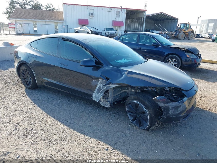 2025 Tesla Model 3 VIN 5YJ3E1EA8SF997792 IAAI salvage auction — RIGHT SIDE, Salvage Title, sold $9,100 on 2026-07-23 (photo 1)