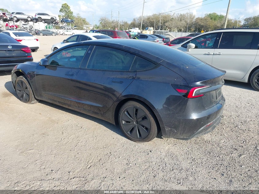 2025 Tesla Model 3 VIN 5YJ3E1EA8SF997792 IAAI salvage auction — RIGHT SIDE, Salvage Title, sold $9,100 on 2026-07-23 (photo 3)