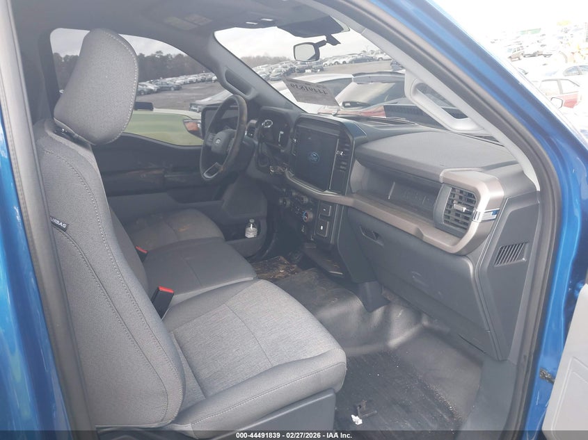 2025 Ford F-150 VIN 1FTMF1L57SKE23291 IAAI salvage auction — RIGHT FRONT, Salvage Title, sold $26,250 on 2026-07-21 (photo 5)