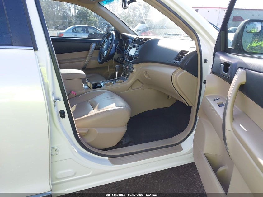 2013 Toyota Highlander VIN 5TDZK3EH1DS124170 IAAI salvage auction — FRONT END, Rebuildable (Florida), sold $2,100 on 2026-07-19 (photo 5)