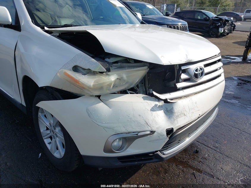 2013 Toyota Highlander VIN 5TDZK3EH1DS124170 IAAI salvage auction — FRONT END, Rebuildable (Florida), sold $2,100 on 2026-07-19 (photo 6)