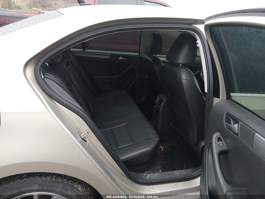 2015 Volkswagen Jetta VIN 3VWLA7AJ7FM255886 IAAI salvage auction — FRONT END, Salvage (West Virginia), sold $1,050 on 2026-07-16 (photo 8)