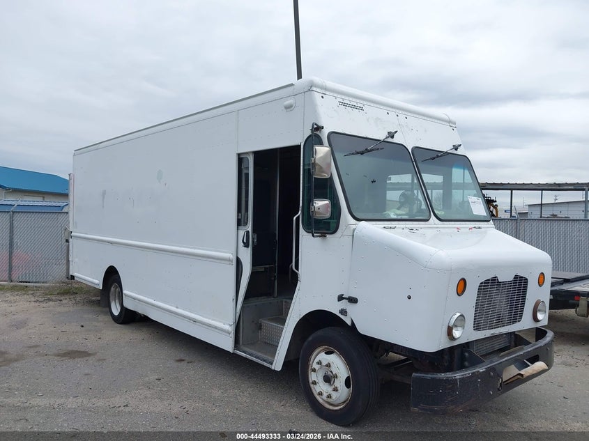 2010 Freightliner Chassis VIN 4UZAAPDU4ACAS1505 IAAI salvage auction — ALL OVER, Clear (Idaho), sold $1,550 on 2026-08-28 (photo 1)