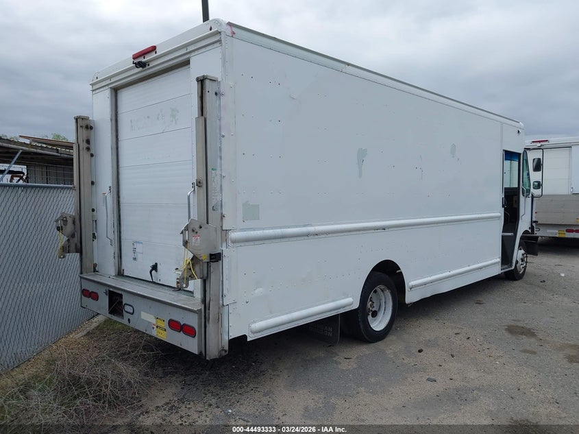 2010 Freightliner Chassis VIN 4UZAAPDU4ACAS1505 IAAI salvage auction — ALL OVER, Clear (Idaho), sold $1,550 on 2026-08-28 (photo 4)