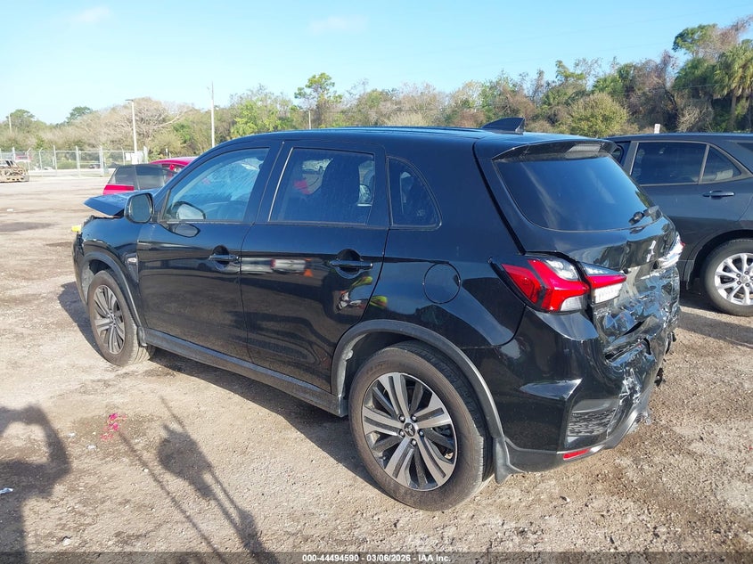 2025 Mitsubishi Outlander VIN JA4ARUAU8SU011367 IAAI salvage auction — FRONT & REAR, Salvage Title, sold $1,700 on 2026-07-23 (photo 3)