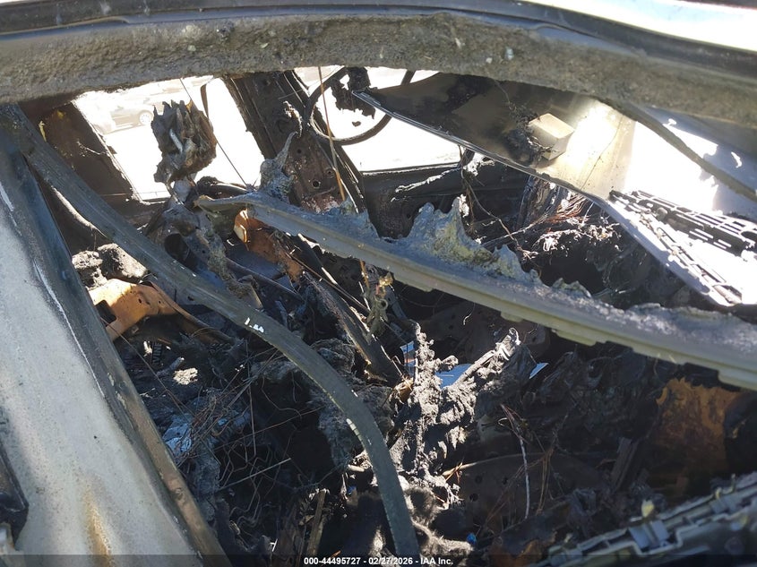 2023 BMW X3 VIN 5UX43DP08P9S92006 IAAI salvage auction — BURN, Non-Repairable (California), sold $275 on 2026-07-23 (photo 5)