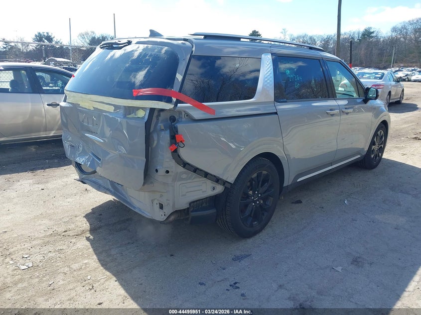 2022 Kia Carnival VIN KNDNE5H30N6062036 IAAI salvage auction — REAR END, Salvage (Rhode Island), sold $11,300 on 2026-07-07 (photo 4)