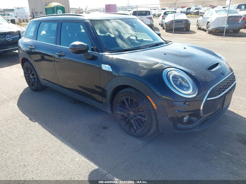 2022 Mini Clubman VIN WMWLV7C09N2R86656 IAAI salvage auction — REAR END, Salvage Title, sold $2,875 on 2026-08-18 (photo 1)