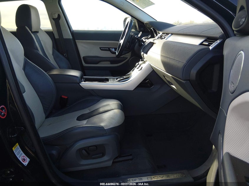 2013 Land rover Range rover evoque VIN SALVT2BG3DH719066 IAAI salvage auction — RIGHT SIDE, Salvage Title, sold $2,050 on 2026-08-23 (photo 5)