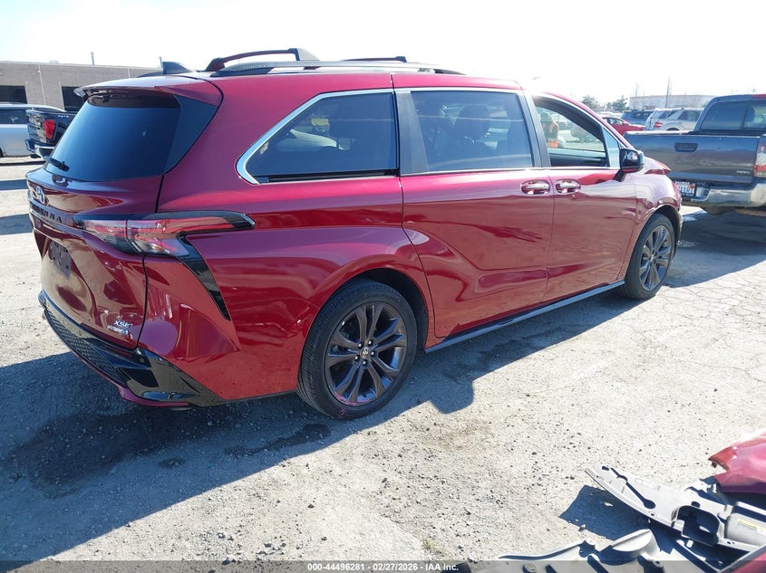 2022 Toyota Sienna VIN 5TDDRKEC6NS077062 IAAI salvage auction — FRONT END, Salvage Title, sold $14,825 on 2026-07-13 (photo 4)