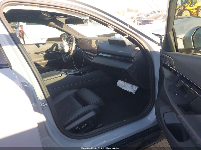 2024 BMW I5 VIN WBY33FK07RCS33615 IAAI salvage auction — FRONT END, Salvage Title, sold $11,100 on 2026-07-29 (photo 5)