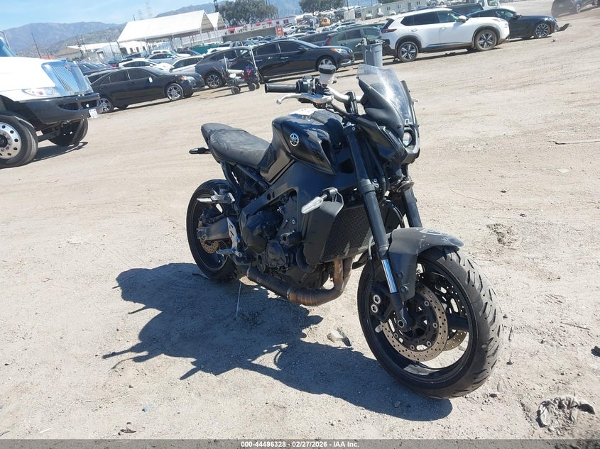 2022 Yamaha Mt VIN JYARN71Y2NA000729 IAAI salvage auction — ROLLOVER, Salvage Title, sold $5,700 on 2026-07-22 (photo 1)