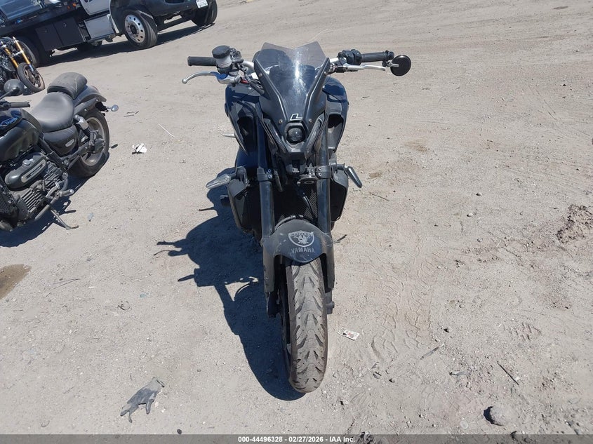 2022 Yamaha Mt VIN JYARN71Y2NA000729 IAAI salvage auction — ROLLOVER, Salvage Title, sold $5,700 on 2026-07-22 (photo 5)