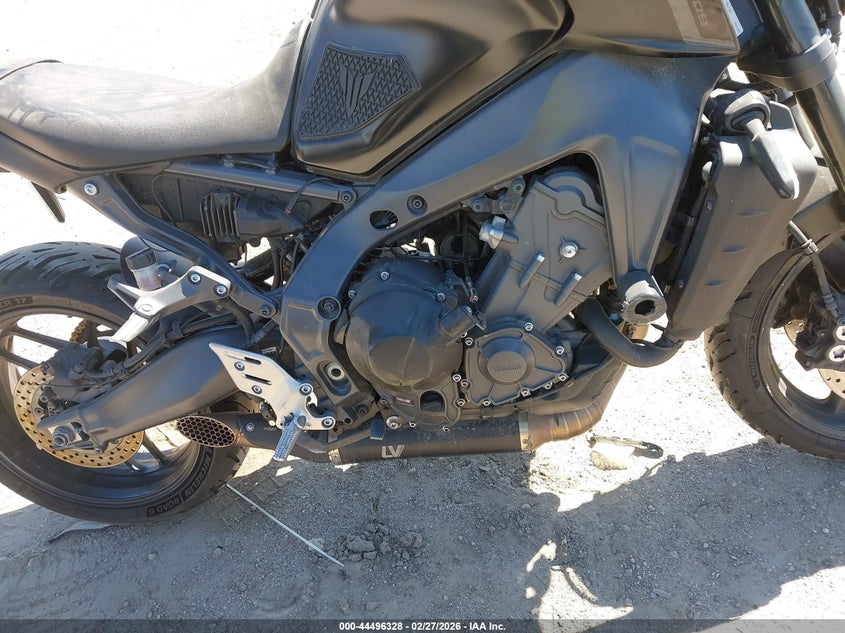 2022 Yamaha Mt VIN JYARN71Y2NA000729 IAAI salvage auction — ROLLOVER, Salvage Title, sold $5,700 on 2026-07-22 (photo 8)