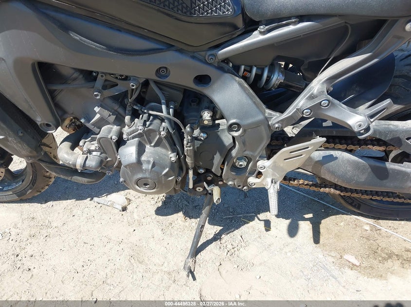 2022 Yamaha Mt VIN JYARN71Y2NA000729 IAAI salvage auction — ROLLOVER, Salvage Title, sold $5,700 on 2026-07-22 (photo 9)
