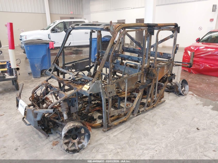2023 Polaris Ranger VIN 4XARSU993P8073179 IAAI salvage auction — EXTERIOR BURN, Other, sold $100 on 2026-08-25 (photo 2)