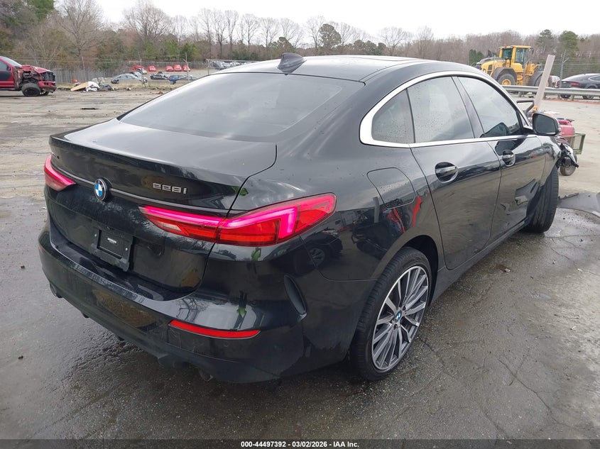 2020 BMW 2er VIN WBA73AK01L7F57374 IAAI salvage auction — RIGHT FRONT, Salvage Title, sold $6,525 on 2026-08-06 (photo 4)
