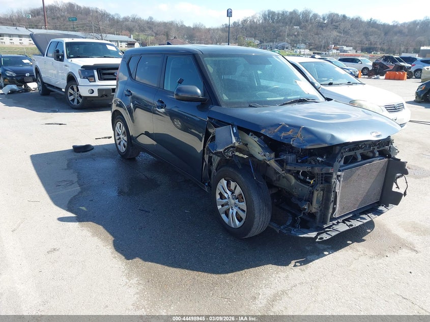 2020 Kia Soul VIN KNDJ23AU1L7097951 IAAI salvage auction — FRONT END, Clear (Missouri), sold $1,950 on 2026-07-07 (photo 1)