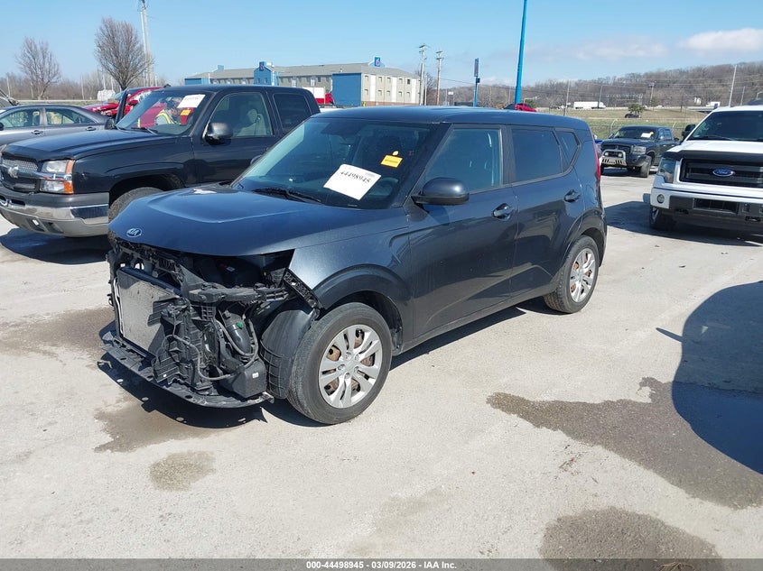 2020 Kia Soul VIN KNDJ23AU1L7097951 IAAI salvage auction — FRONT END, Clear (Missouri), sold $1,950 on 2026-07-07 (photo 2)