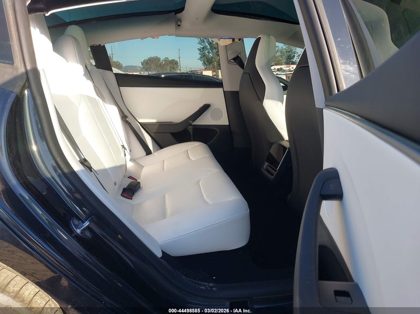 2024 Tesla Model 3 VIN 5YJ3E1ET9RF870285 IAAI salvage auction — RIGHT FRONT, Salvage (California), sold $13,000 on 2026-07-30 (photo 8)